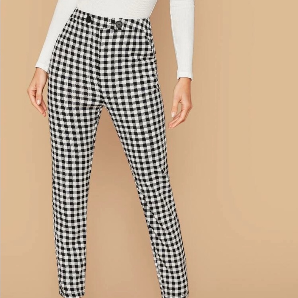 Button Detail Gingham Pants - Medium